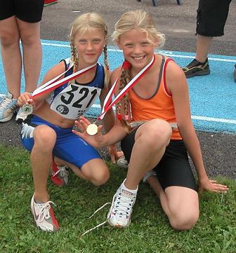 Susanne Schussler med en Hollnsk tjej